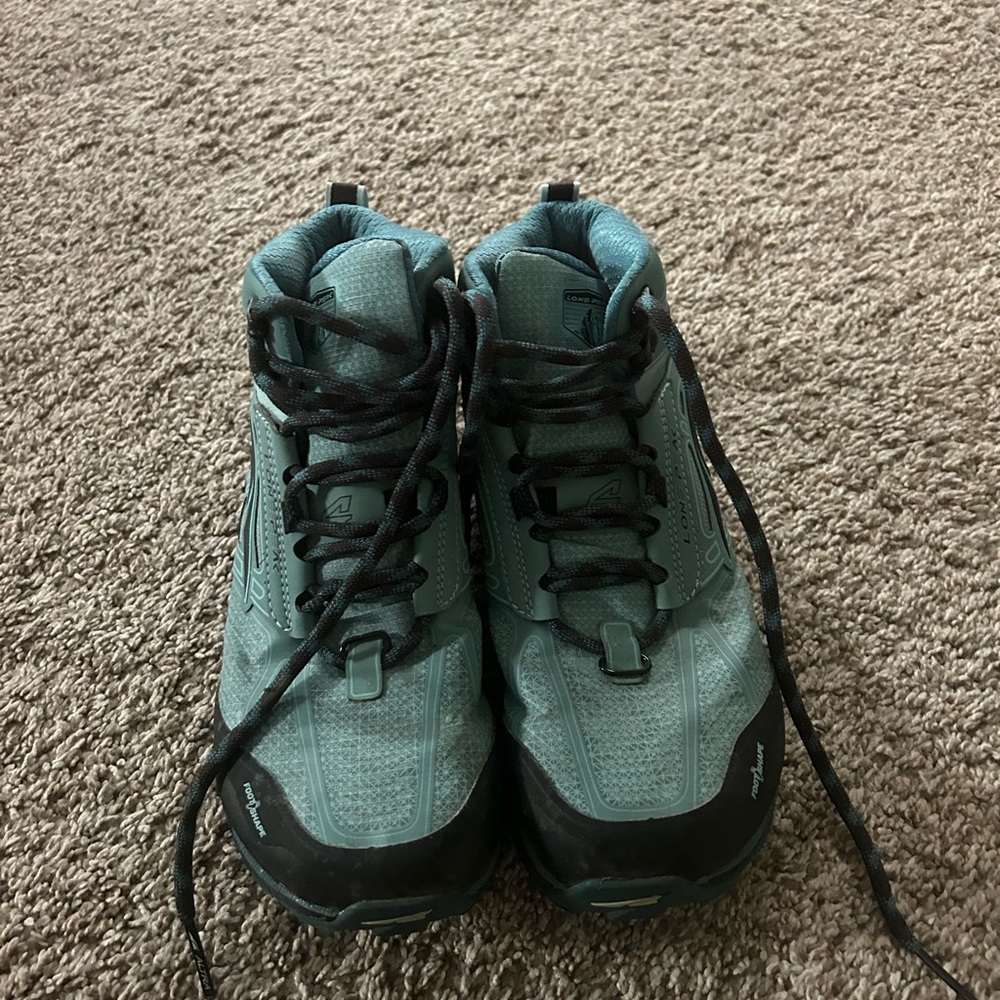 Altra Lone Peak 4 Mid Hiking Boots